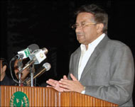 مشرف وصف فوزه في الانتخابات بأنه شرعي ودعا المعارضة إلى تغليب مصلحة البلاد (رويترز)