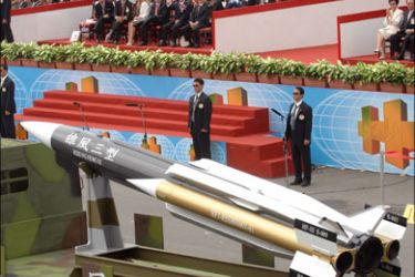 afp : Taiwan for the first time unveils a home-grown supersonic Hsiung-feng III (Brave Wind) ship-to-ship missile in Taipei, 10 October 2007 during the first military parade in