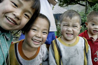 This picture taken 04 January 2007 shows H'Mong ethnic children of the same family in northern province of Lai Chau. Vietnam's birth ratio has become skewed toward boys, a trend population experts blame on a traditional preference for male offspring and the availability of abortion and ultrasound fetal scans-ف