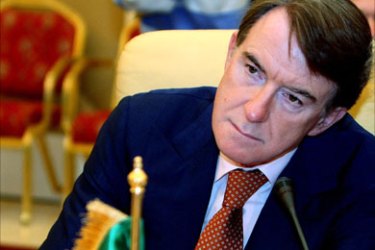 European Union Trade Commissioner Peter Mandelson attends a meeting of Gulf Cooperation Council (GCC) finance ministers in Doha, 02 December 2007, in preparation for the upcoming 28th GCC leaders summit.