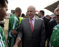 رئيس حزب المؤتمر الوطني العراقي أحمد الجلبي حضر المباراة (الفرنسية) 