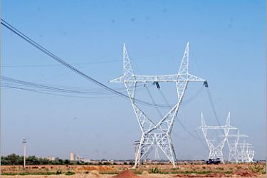 - كابلات نقل الكهرباء من السد إلى مواقع أخرى في السودان- الجزيرة نت