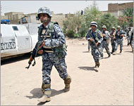 القوات العراقية تستعد لتولي المهام الأمنية في محافظة الأنبار (الفرنسية-أرشيف)