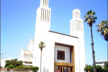 كنيسة الرباط وهي الكاتدرايئة الرئيسية بالعاصمة من تقرير الكنيسة المعترف بها في المغرب تتبرأ من التنصير الأميركي