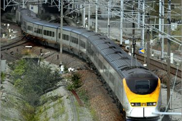 AFPA Eurostar train arrives in Northern French town Coquelles after coming out the Channel Tunnel on September 13, 2008 as traffic resumes today in fire-hit