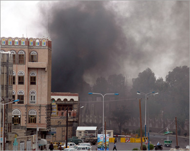 واشنطن ترى في الهجوم على سفارتها باليمن بصمات تنظيم القاعدة (الأوروبية)