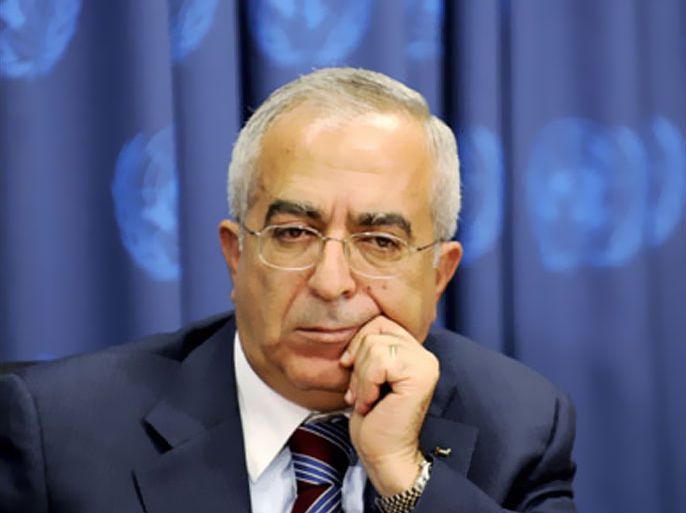epa : epa01497402 Salam Fayyad, Prime Minister of Palestine, speaks to reporters during a press conference with Tony Blair, Middle East Quartet Representative, about