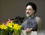 محمد خاتمي يرى أن المخرج من الأزمة هو تنظيم استفتاء شعبي (رويترز-أرشيف)