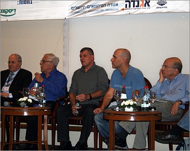 المؤتمر انتقد تجاهل الصحافة الإسرائيلية تفشي الفساد في المجتمع (الجزيرة نت) 