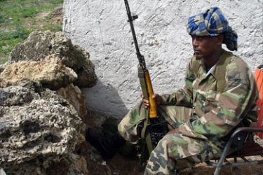 A picture taken on June 18, 2008 shows an Ethiopian soldier manning a position in Somalia's embattled capital Mogadishu following a fresh outbreak of violence