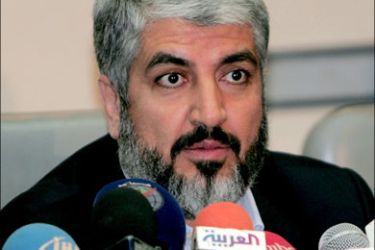 afp : Exiled Palestinian Hamas supremo Khaled Meshaal speaks during a press conference in Khartoum on February 8, 2009. Egypt is hopeful that a Gaza truce accord between