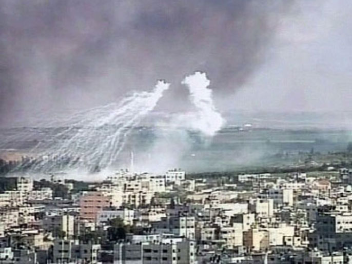  فوسفور أبيض أطلقته إسرائيل خلال حرب غزة (الجزيرة)
