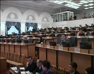 برلمان قرغيزستان أجمع سابقا على إغلاق القاعدة ومن المتوقع أن يصادق على الاتفاقية الجديدة (الجزيرة-أرشيف)
