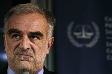 r_International Criminal Court's (ICC) prosecutor Luis Moreno Ocampo comments on the warrant of arrest against Sudan's President Omar Hassan al-Bashir at the ICC in the Hague