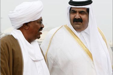 REUTERSQatari Emir Sheikh Hamad bin Khalifa al-Thani (R) welcomes Sudanese President Omar Hassan al-Bashir upon his arrival at Doha international