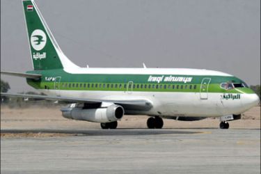 afp : (FILES) -- An Iraqi Airways Boeing 737 aircraft, taxis off the runway after landing at the newly-opened Al-Hamza airport in Najaf, 160 kms south of Baghdad, on July 20, 2008.