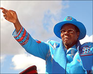 
رئيس ملاوي بينغو وا موثاريكا يسعى لولاية ثانية (الفرنسية)رئيس ملاوي بينغو وا موثاريكا يسعى لولاية ثانية (الفرنسية)
