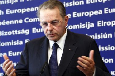r : International Olympic Committee (IOC) President Jacques Rogge addresses a news conference after meeting European Education Commissioner Jan Figel (not pictured)