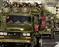 قوات الأمن الصينية سيطرة على أورومشي بعدما انتشرت فيها بكثافة (الفرنسية) 