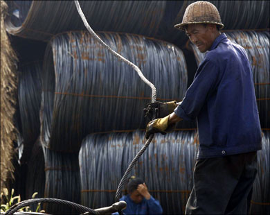 المصانع الصينية أنتجت فوق 600 مليون طن من الصلب في 2008 (الفرنسية-أرشيف)