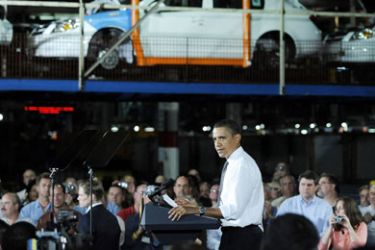 U.S. President Barack Obama speaks to auto workers about labor and health care at the GM plant September 15, 2009 in Lordstown, Ohio. Obama said that the economy depends on getting the auto industry back on its feet.