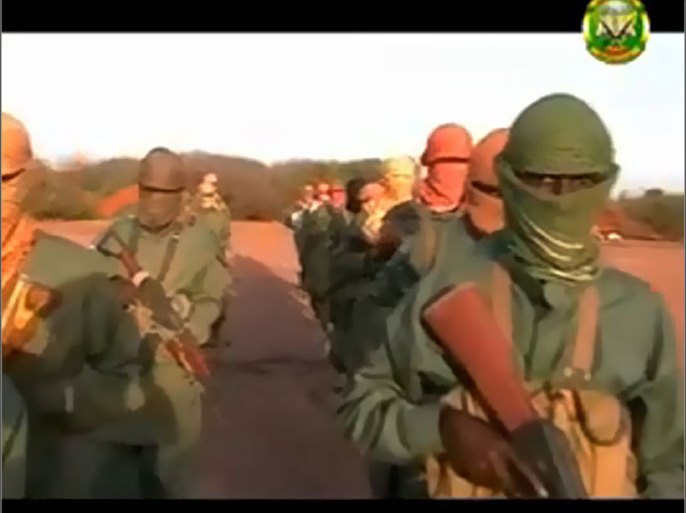 AFP - A screen shot of a video released on September 20, 2009 by the Mujahedeen Youth Movement (MYM) also known as Shebab and uploaded onto the video sharing website You Tube shows militants taking part in drills in Somalia. The
