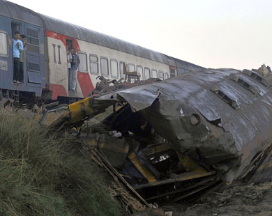 تصادم قطاري العياط خلف 18 قتيلا و36 جريحا (الفرنسية)