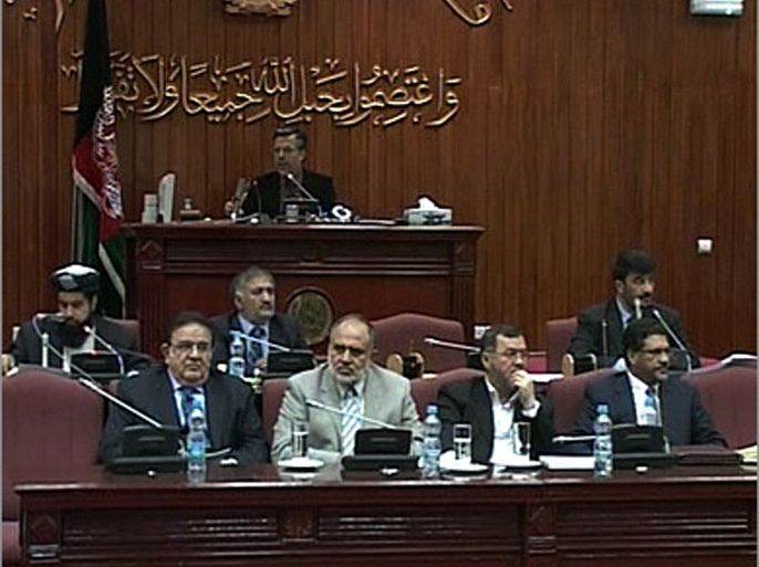 بدأ البرلمان الأفغاني النظر في أهلية وزراء الحكومة الجديدة