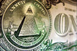 afp : (FILES) A close-up image of the back of the US one dollar bill is viewed in this September 16, 2009 file photo. The US dollar lost much of its luster over the past decade as its