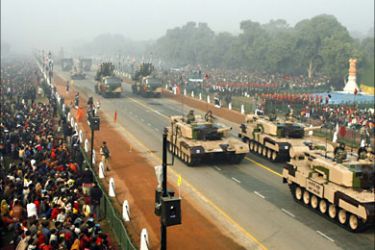 r_The Indian Army's MBT Arjun tanks participate in the full dress rehearsal for the Republic Day parade in New Delhi January 23, 2010. India will celebrate its Republic Day