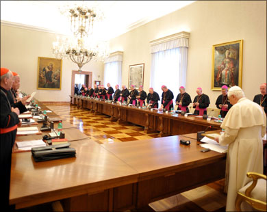 البابا أثناء الاجتماع مع أساقفة أيرلندا (الفرنسية)