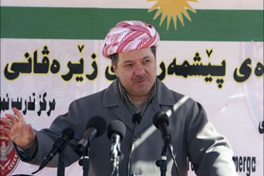 r_Kurdish President Masoud Barzani holds a news conference during a graduation ceremony in Arbil, 310 km (190 miles) north of Baghdad March 2, 2010. Over a thousand members