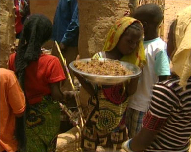 نحو نصف سكان النيجر البالغ 15 مليونا يعانون فقدان الأمن الغذائي (الجزيرة-أرشيف)