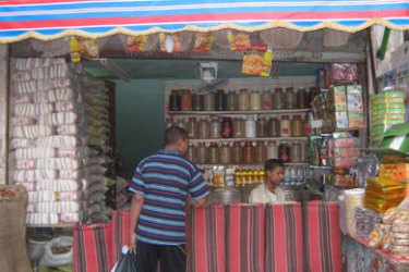 محل بقالة وعطار / ارتفاع الأسعار في مصر قبل رمضان