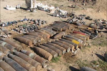 عدد من بقايا الأسلحة التي ألقاها الاحتلال على غزة التقطت خلال الحرب على غزة
