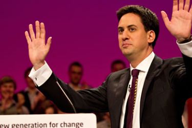 Leader of Britain's opposition Labour Party, Ed Miliband, waves before addressing delegates on the third day of the annual Labour Party conference, in Manchester, north-west England, on September 28, 2010. New leader Ed Miliband set out his vision Tuesday for returning Britain's opposition Labour Party to power on Tuesday by making a break with the past of ex-prime ministers Tony Blair and Gordon Brown. AFP PHOTO/LEON NEAL