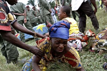 A Congolese women mourns on September 3, 2010 at the funeral of a Congolese Defense Forces (FARDC) soldier killed a day earlier during an attack by the Hutu rebels of the