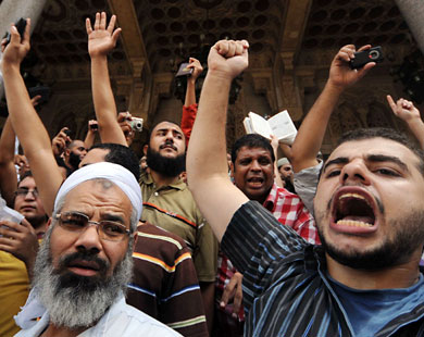 الأمن منع المتظاهرين من تجاوز أسوار المسجد (الفرنسية) 