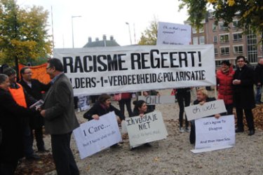 مظاهرات هولندا المؤيدةوالمناهضة لخيرت فيلدرز