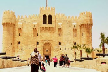 - قلعة قايتباى ثانى القلاع الإسلامية التاريخية و أهم المزارات السياحية للمصريين والأجانب