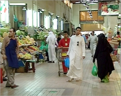 أسعار المواد الغذائية سجلت ارتفاعا في الكويت (الجزيرة نت-أرشيف) 