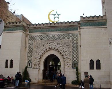 التقارير الأميركية تقول إن فرنسا فشلت في إدماج مسلميها (الجزيرة نت)
