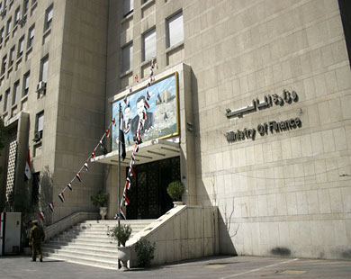 وزارة المالية السورية أصدرت عام 2010 أول إحصائية عن حجم الفساد المكتشف (الجزيرة)