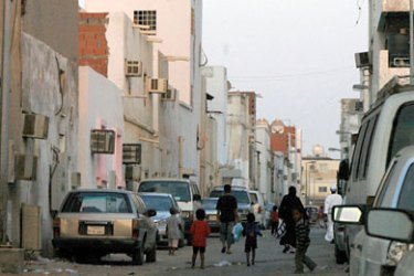 الأحياء الفقيرة أبرز المستفيدين من مشروع بنك لطعام الجزيرة.نت.JPG