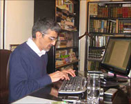 مازن بلال مدون ورئيس تحرير صحيفة 