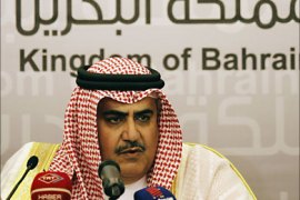 r_Bahrain's Foreign Minister Sheikh Khaled bin Ahmed al-Khalifa speaks at a news briefing on the latest activities in Manama March 18, 2011.