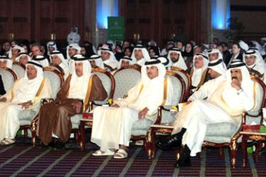 أمير قطر وأعضاء حكومته حضروا حفل الاطلاق
