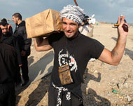 أوريغوني لدى مجيئة إلى غزة عام 2008 مع حركة غزة حرة (رويترز)