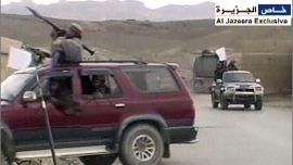 قال مراسل الجزيرة في أفغانستان إن حركة طالبان تمكنت من الاستيلاء على قاعدة عسكرية