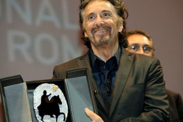 epa02125499 (FILE) A file picture dated 22 October 2008 shows US director and actor Al Pacino holding the Golden Marc' Aurelio Award